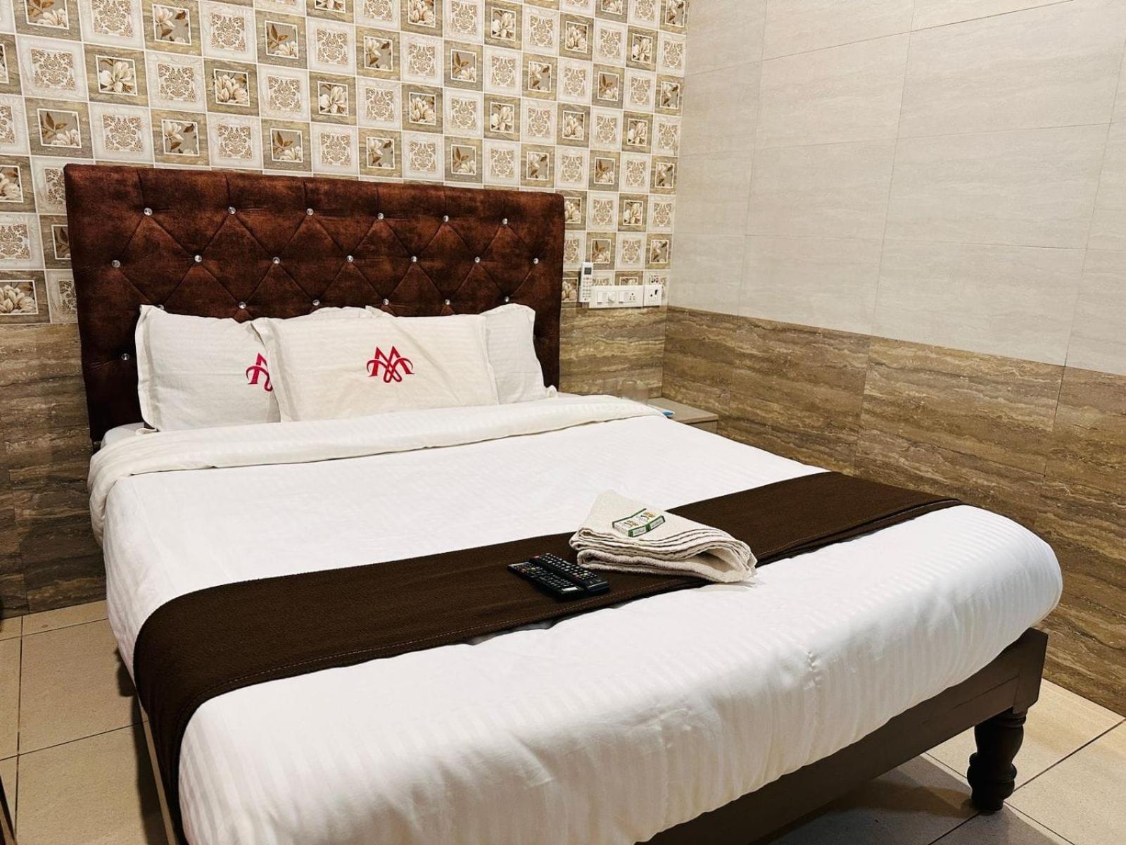 Marina Palace Chennai Exterior photo